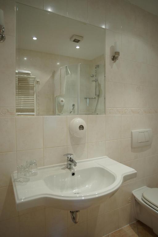 Hotel Grodzki Poznan Room photo